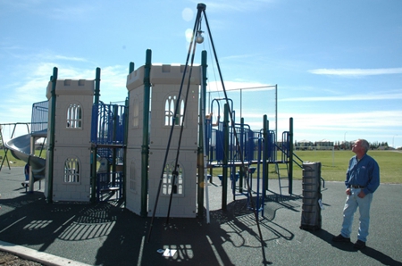 The Hamptons, Calgary, Alberta, Everplay insitu playground surfacing installation